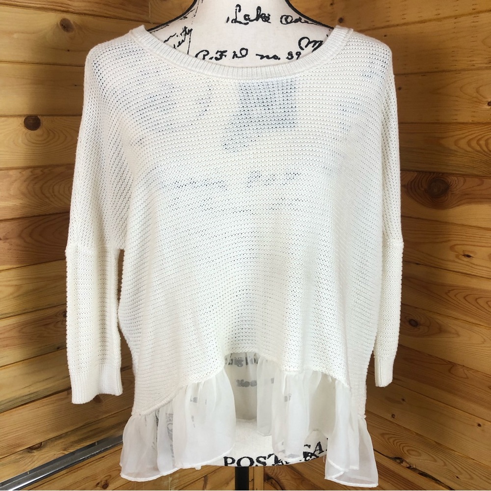 American Eagle oversized cream knit w/sheer ruffle
